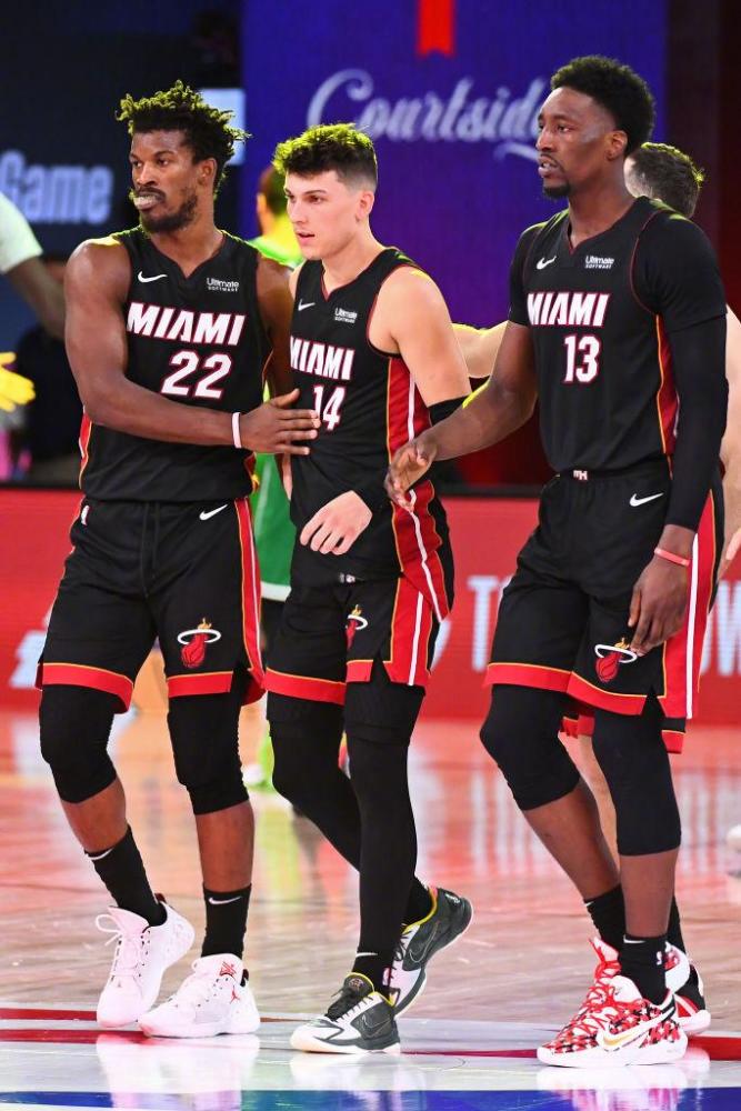 满挑战却又 满挑战却又