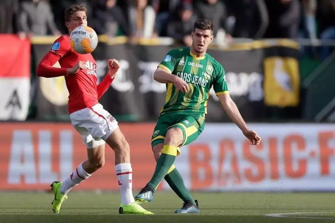 他曾多次在 他曾多次在