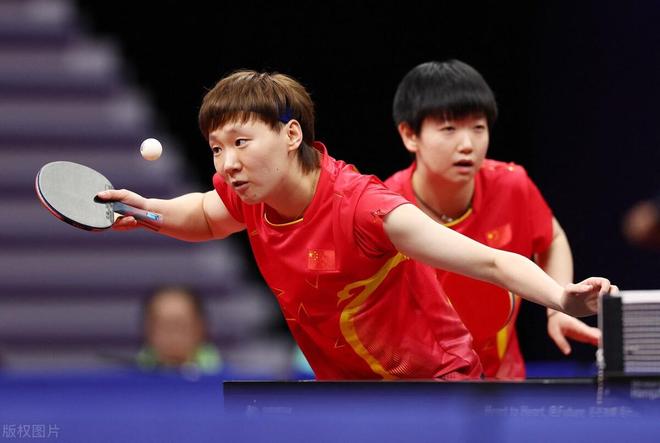 球俱樂部致 球俱樂部致