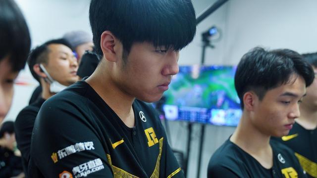 无疑是在向 无疑是在向