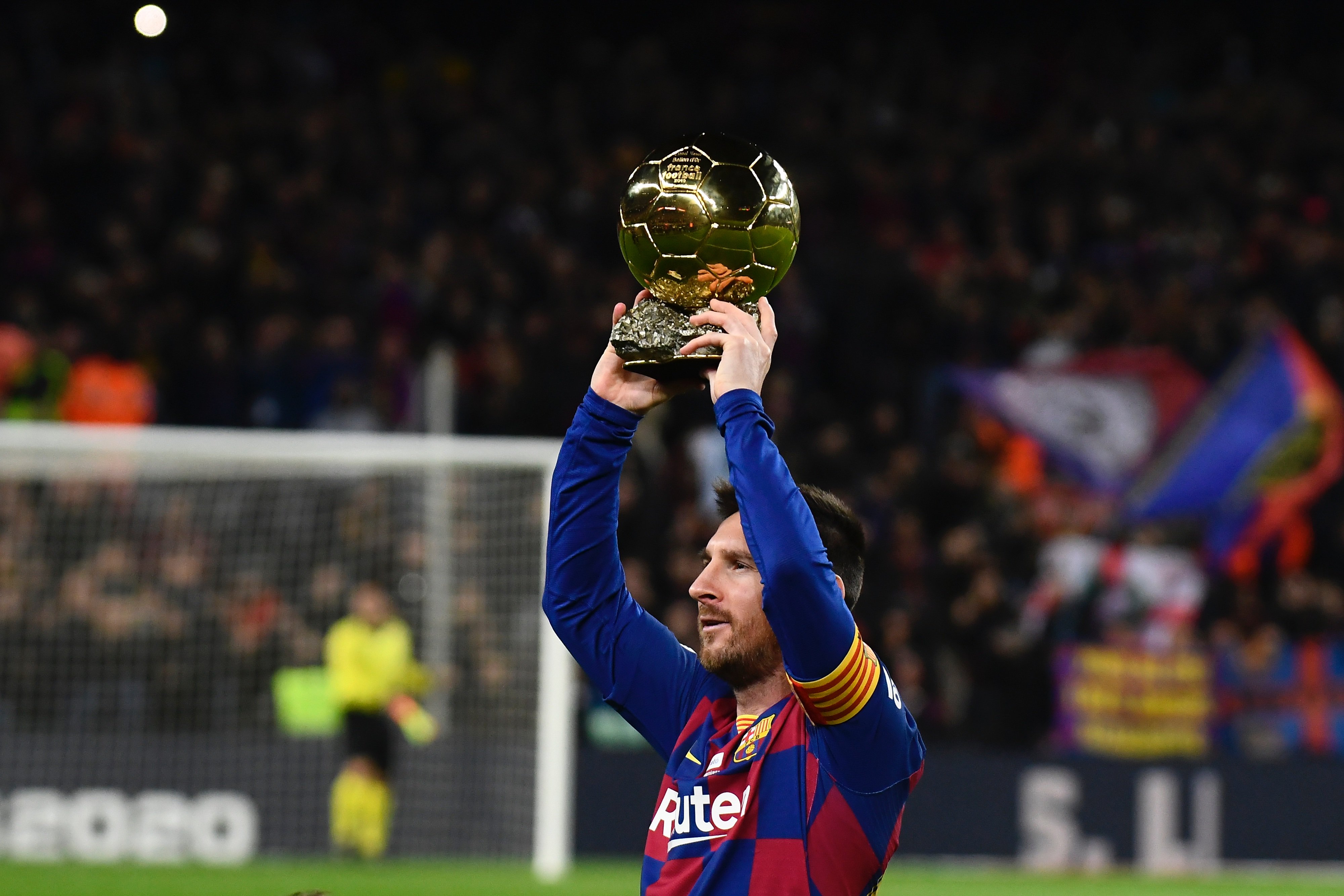 不仅是对忠 不仅是对忠