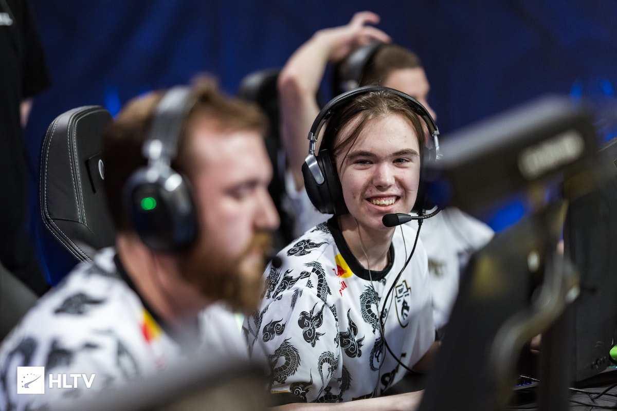 展现了他作 展现了他作