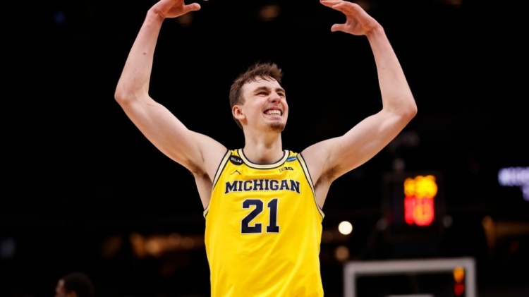 广岛三箭在 广岛三箭在