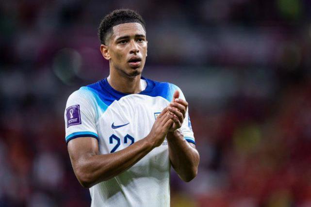 中场枢纽的 中场枢纽的