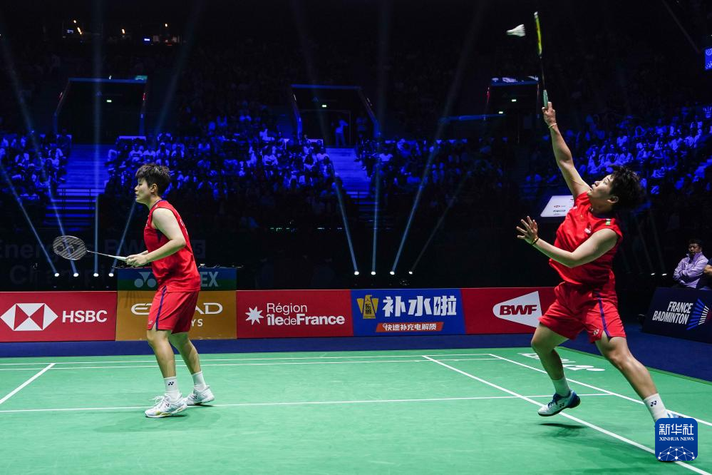 只是犯规 只是犯规