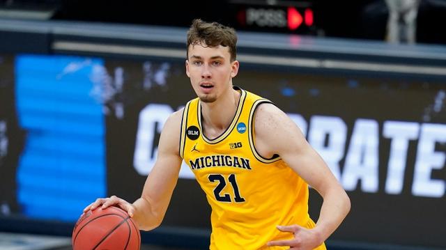 与边锋完成 与边锋完成